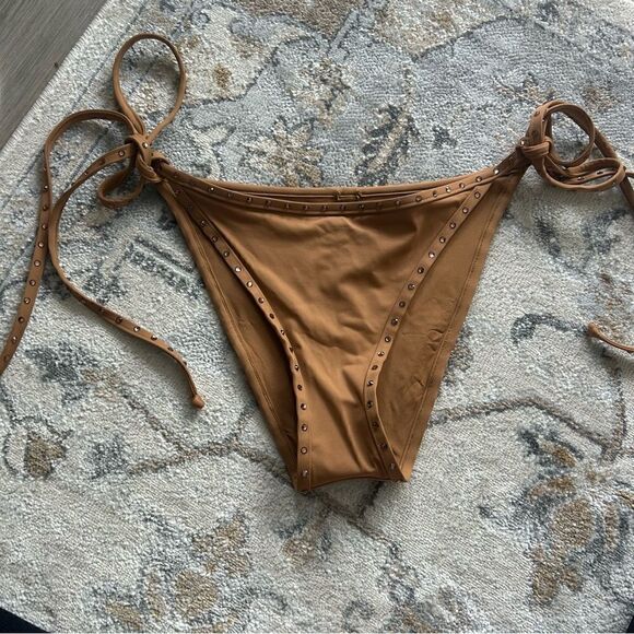 NWT SKIMS Rhinestone Swim Tie Bikini Bottom Size L in Almond - Picture 8 of 8